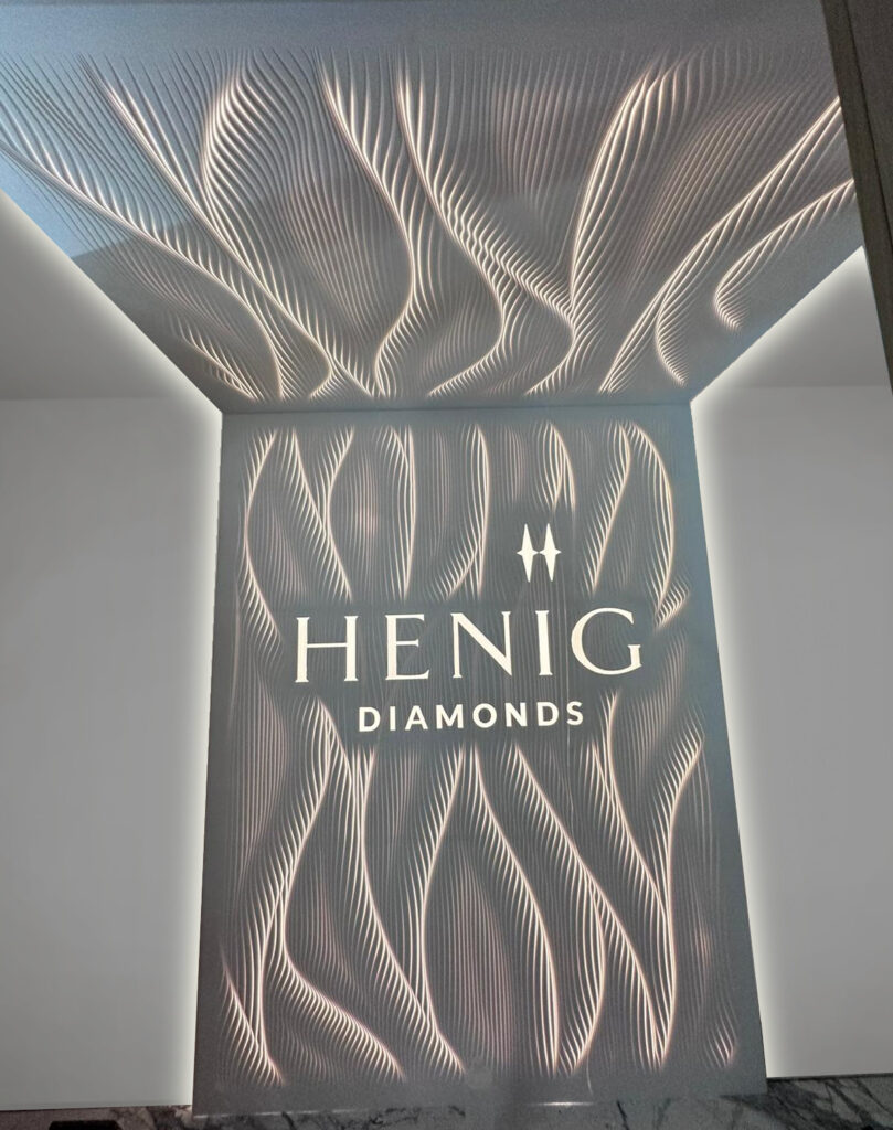 Henig Diamonds Feature Wall